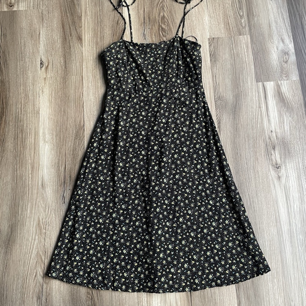Urban Outfitters Black‎ Dainty Floral Tie Strap Mini Dress Size 4 Viscos Garden